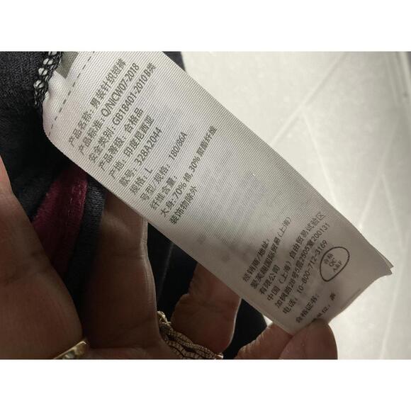 < Men’s Hollister Logo Sweat Shorts > - Picture 3 of 4